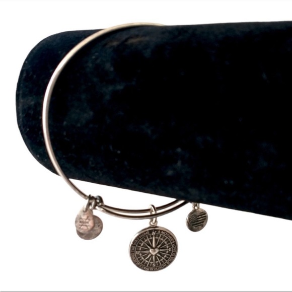 Alex And Ani True Direction Bangle Bracelet Heart Compass Charm Silver Tone - Picture 2 of 7